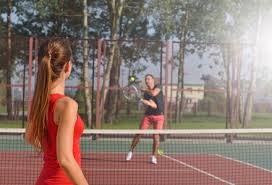 唉！国家队2.16米中锋，连续两场遭小外隔扣+冲突，球迷：太窝囊